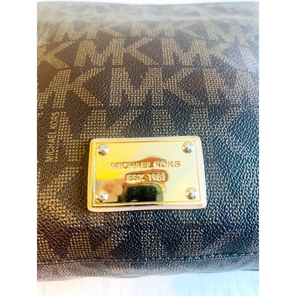 Michael Kors Signature Brown Jet Set Messenger Shoulder Bag & Matching Wallet MK